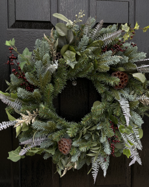 The Classic Christmas - Luxe Faux Winter Wreath, Large