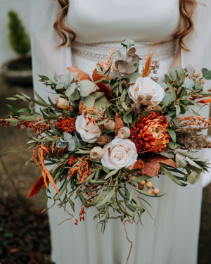 dried-faux-autumn-bouquet